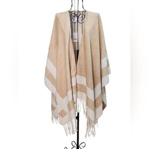 NWT Walter Baker Cream and White Poncho